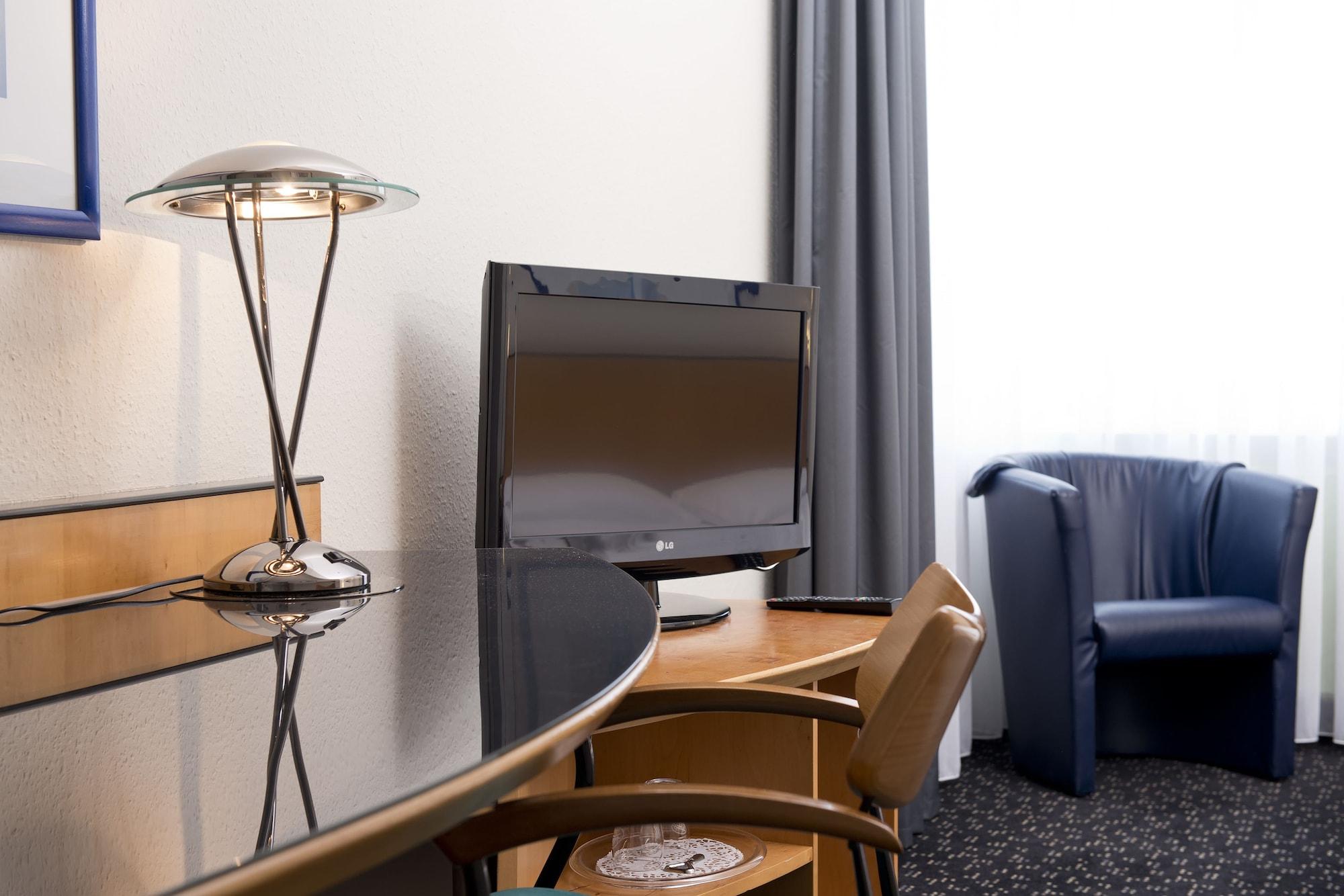 Grand Urban Hostal