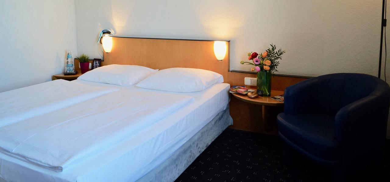 Grand Urban Hostal